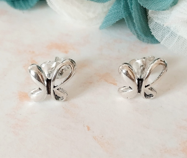 Pendientes de mariposa de presión en plata 925.