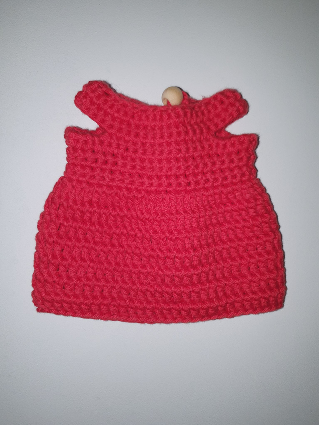 Robe Rouge pour Camille de taille moyenne (seule) 