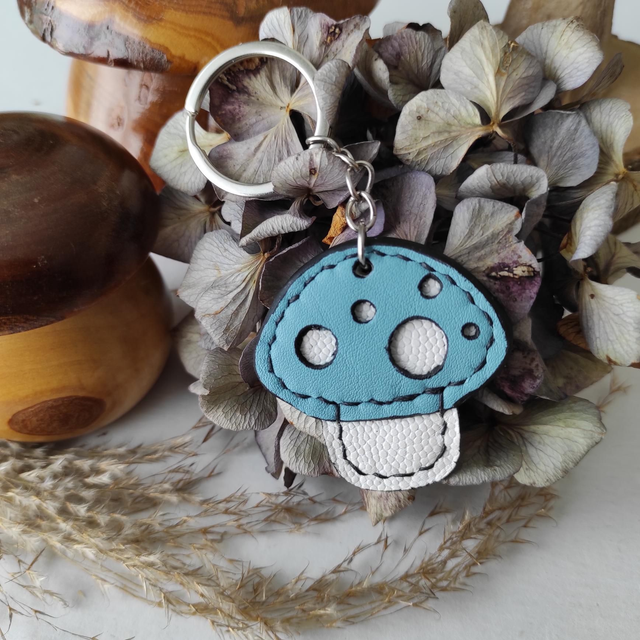 Porte clés champignon en cuir 