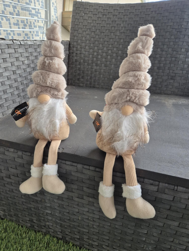 Gnome jambes suspendues beige 15x10x40cm