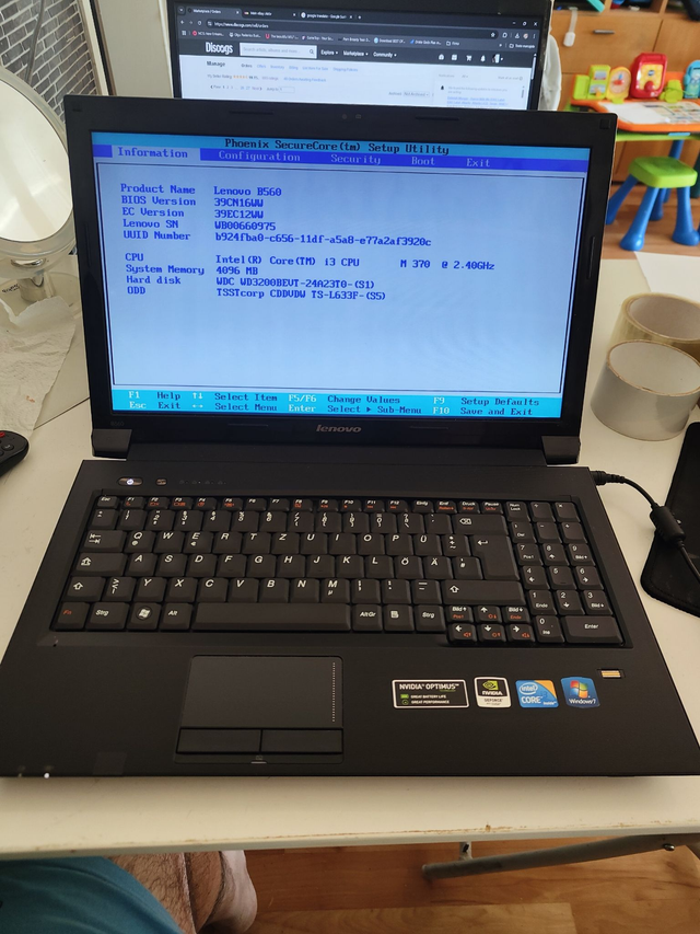 Lenovo B560, 15,6" Notebook, Intel i3-1. Gen, 8GB RAM, 320GB HDD