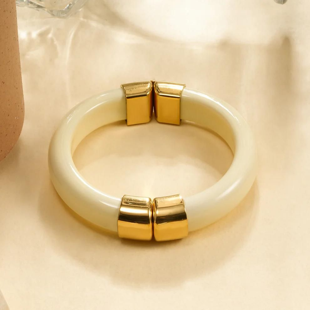 Bracelet Manchette Résine Beige Aimanté Acier Inoxydable