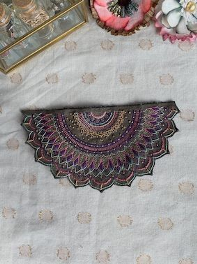 Demi mandala à coudre