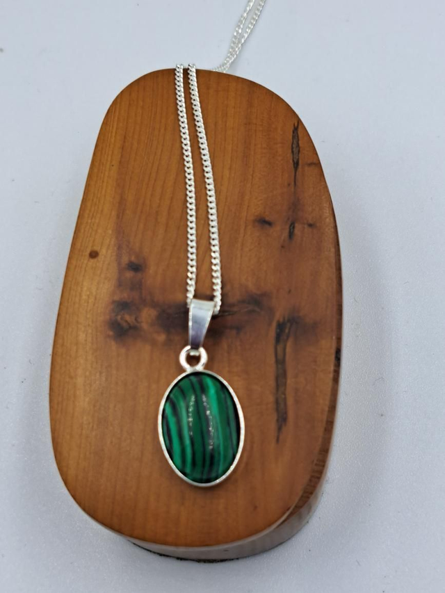 Small Malachite Pendant 