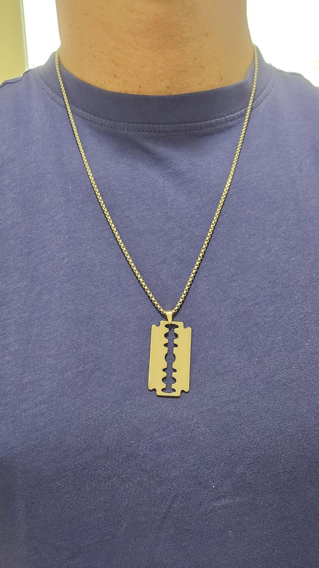 PENDENTIF LAME RASOIR