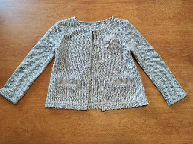 Gilet gris en 3 ans