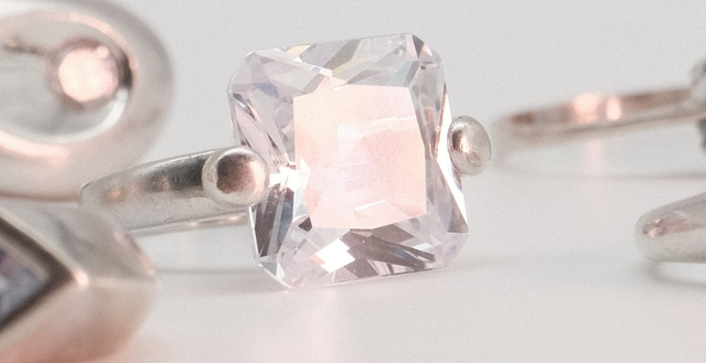 L&#039;achat statutaire | Silver | 80&#039;s-00&#039;s