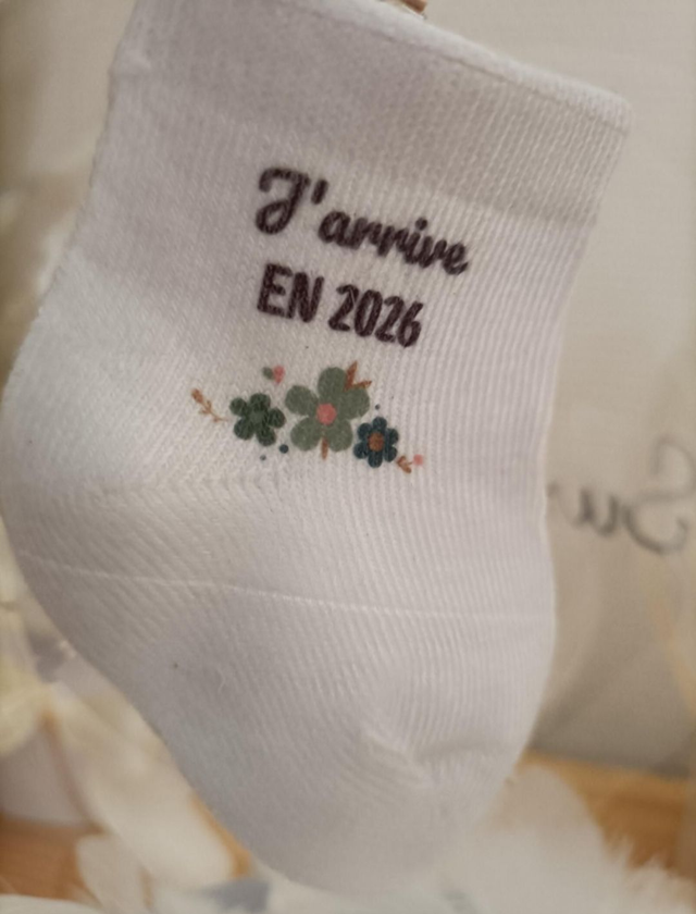 Chaussettes Annonce Grossesse personnalisables - Motif Fleuri đž