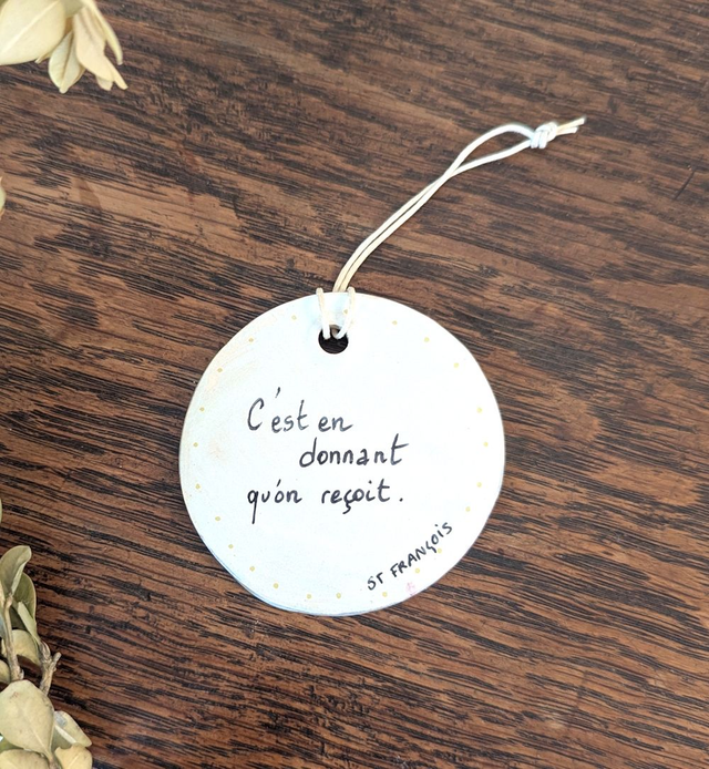 Pensée à accrocher : C'est en donnant qu'on reçoit. 