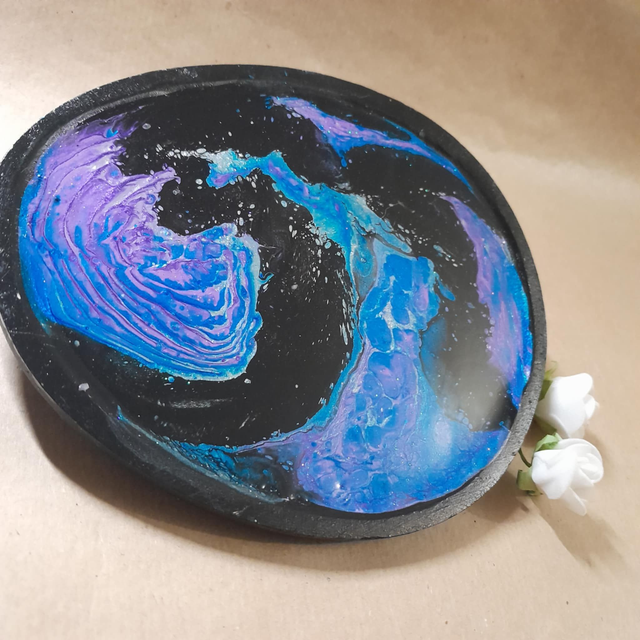 NUIT ETOILEE - Vide-poche - Peinture fluide sur bois - Bleu, noir, violet