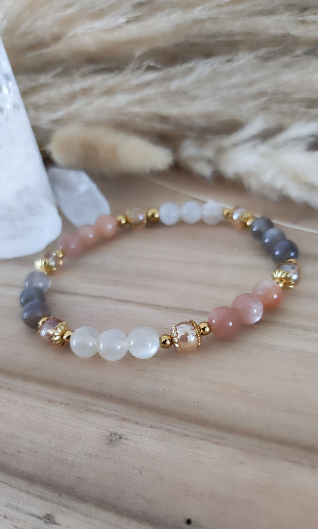 Bracelet "Intuition et Féminité" Pierre de Lune et Quartz Aura