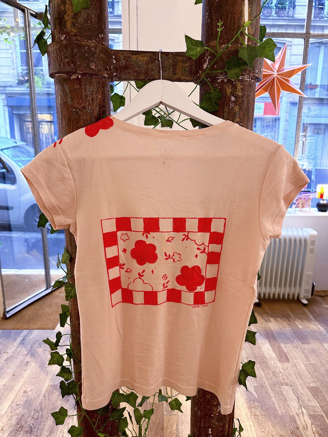 T-shirt rose motif rouge
