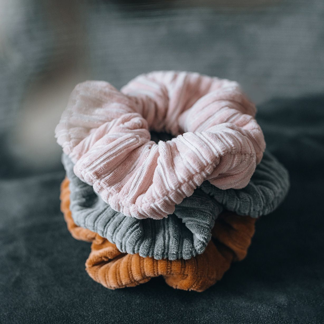 Chouchou scrunchie velours côtelé - coloris au choix