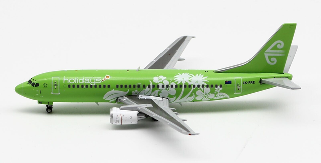 1/400 Boeing 737-300 Air New Zealand Holidays