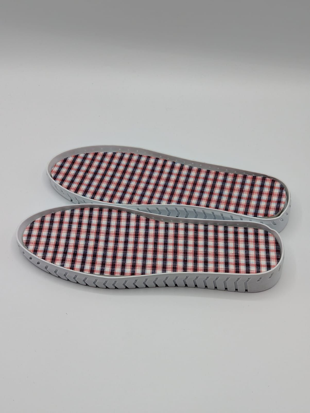 Semelles perforées pour chaussures crochetées – Adultes