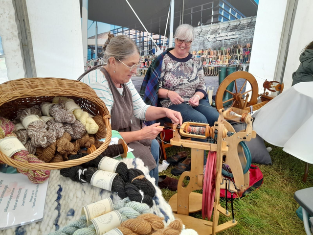 Learn to Spin Taster Day