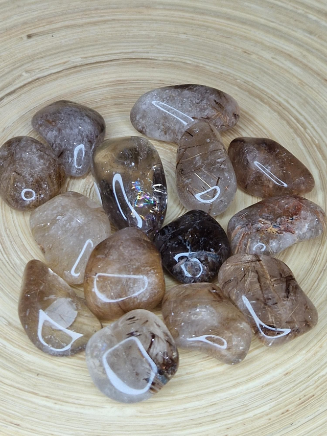 Quartz rutile - Pierre roulée