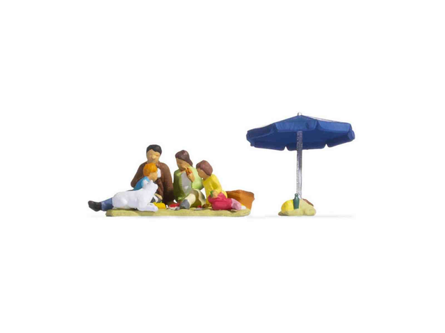 Famille en pique-nique Noch 15599 H0