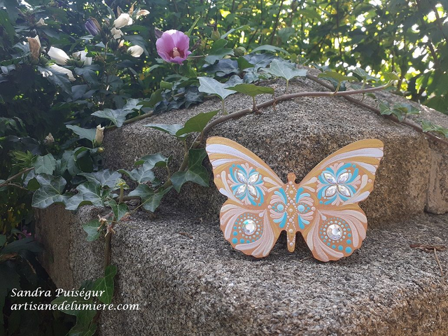 Papillon cuivre, or, argent