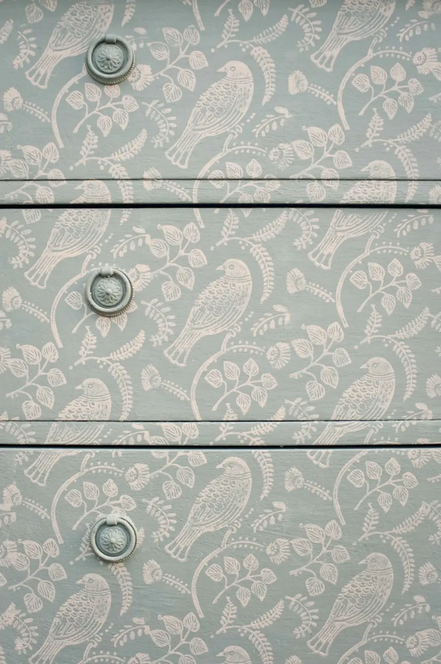 Tuvi patterned paint roller