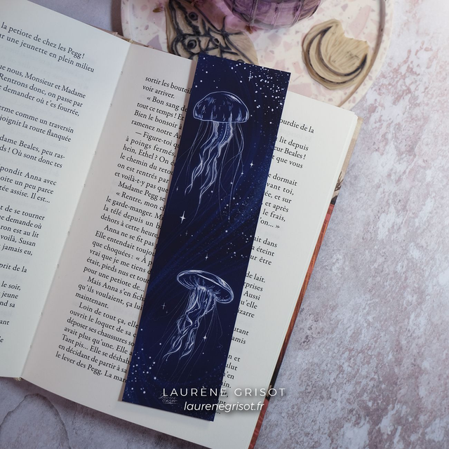Jellyfish (bookmark)