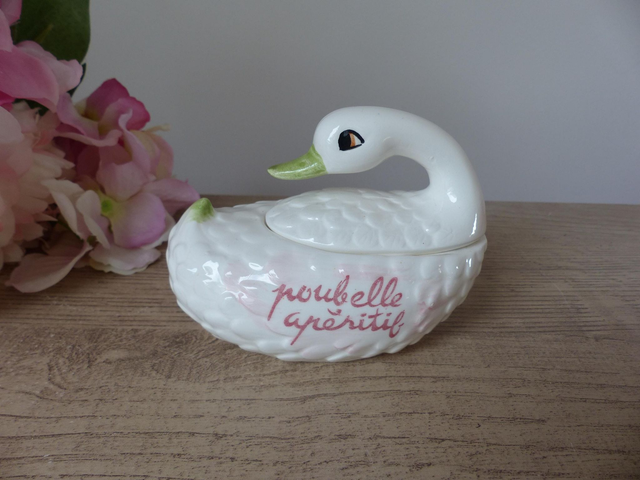 Cygne petite poubelle de table pour apéritif en barbotine, boite cygne, vide poche cygne en céramique, décoration de table oiseau vintage