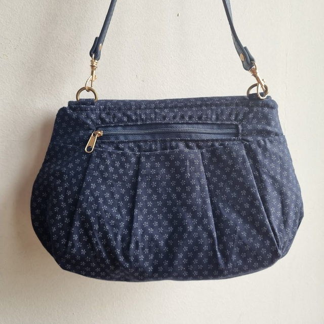 Sac forme pochette "Kiko" bleu marine
