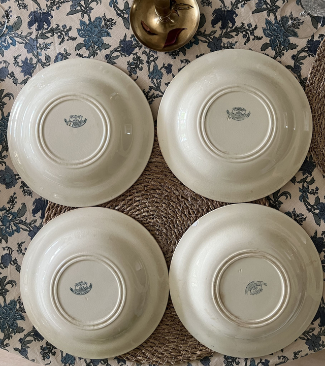 BOUQUETS DE ROSES - Suite de 4 assiettes Creuses signées Gien - Terre de Fer