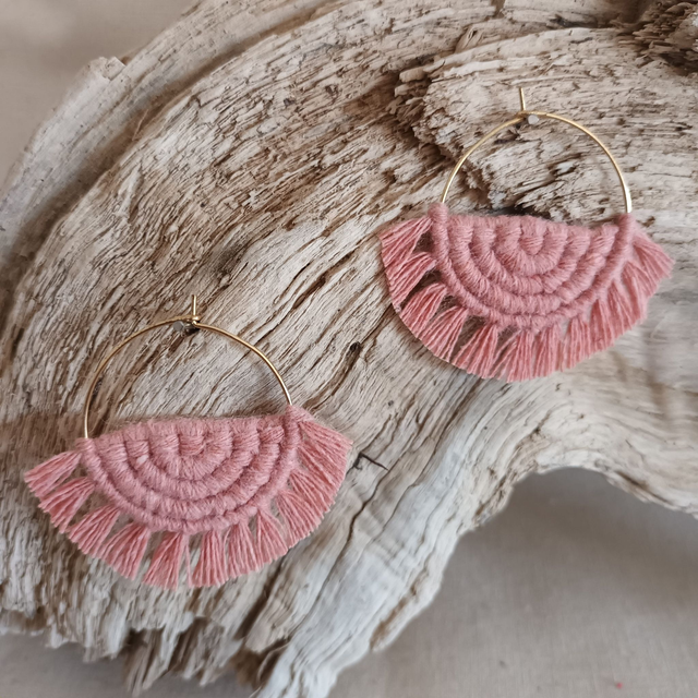 Boucle d'oreille créole macramé dorée