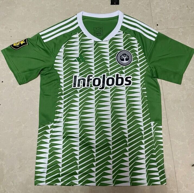 Primera Equipación troncos, 24, 25