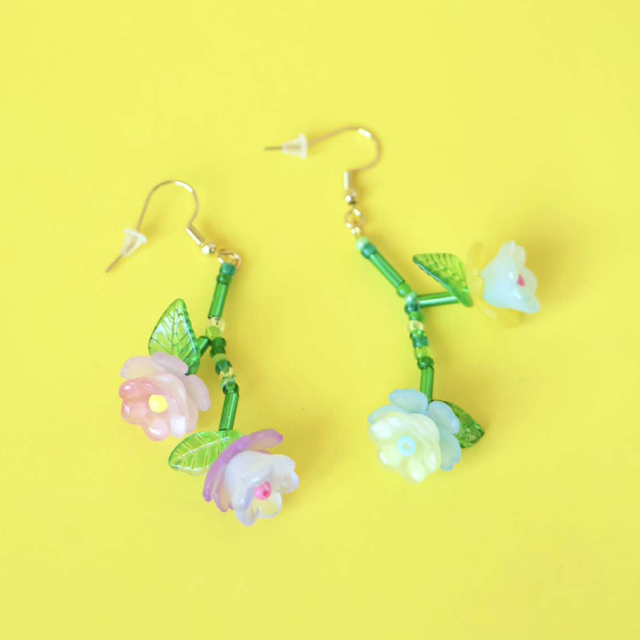Boucles d'oreilles fleurs pendantes
