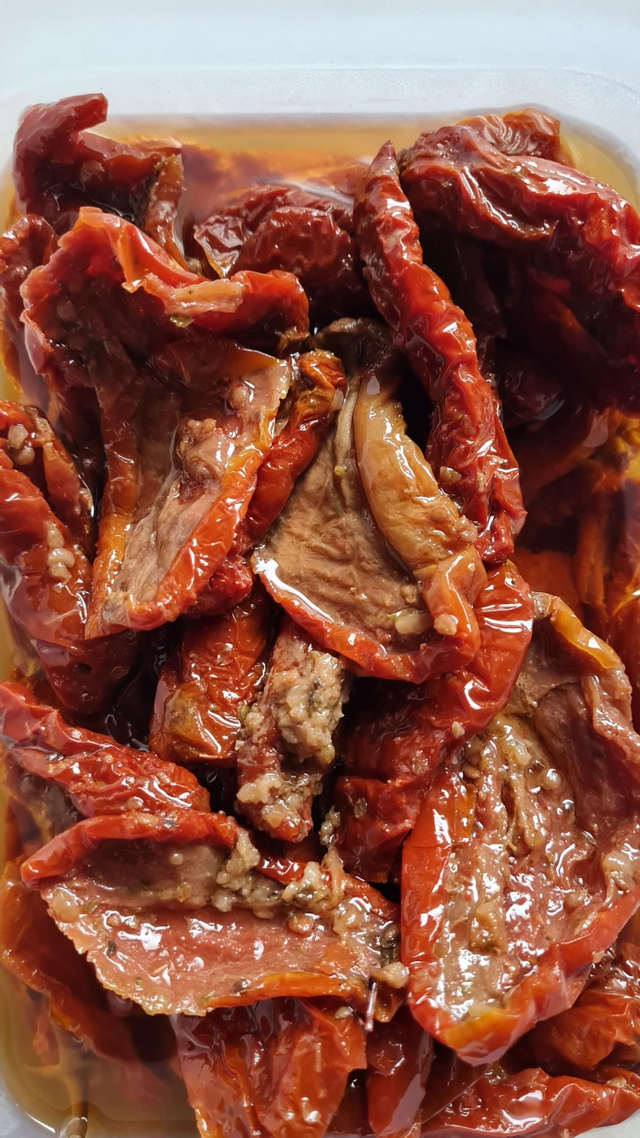 Tomates Confites  (Prix au 100gr) retrait sur marché 