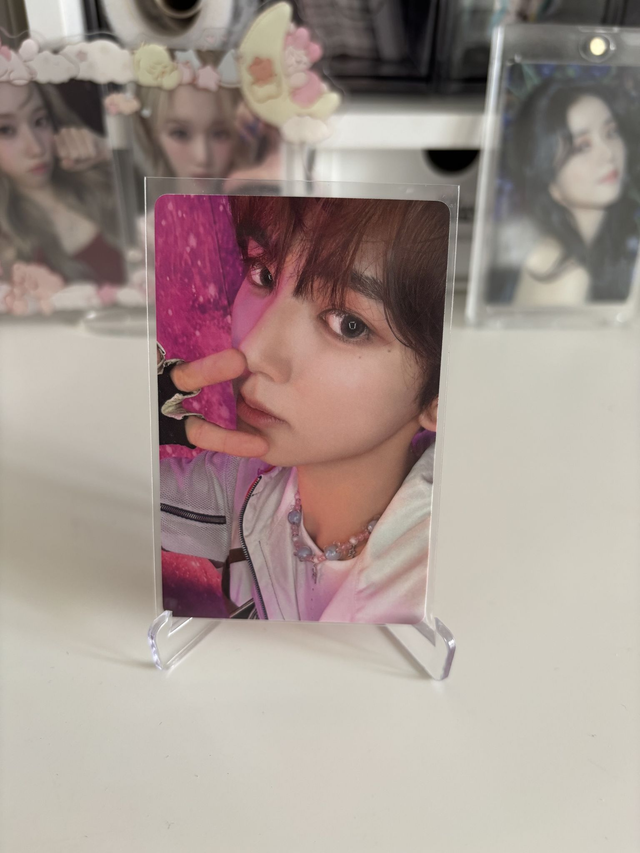 PC OFFICIEL DE HANYUJIN DE ZB1