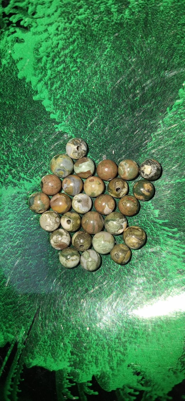 Green rhyolite jasper