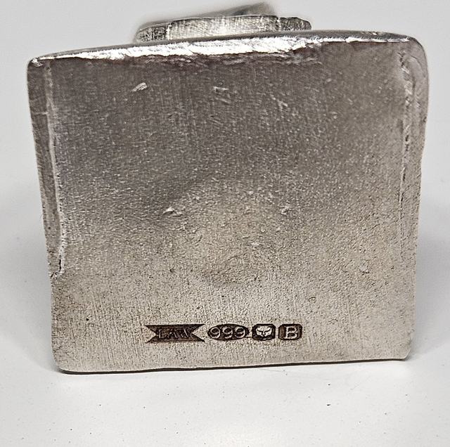 3D square based pyramid pendant