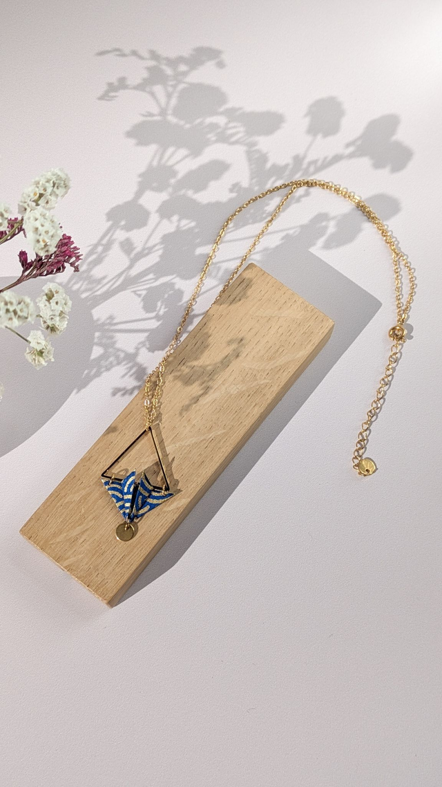 Collier acier inoxydable Balancelle bleu vagues