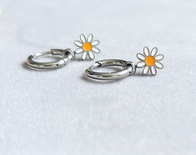 Daisy Huggie Earrings