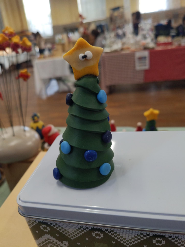 🌲Sapin de Noël – Décoration Artisanale en Argile Polymère 