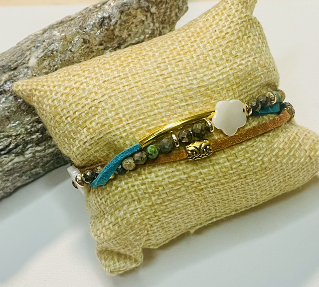 Douceur Fleurie COLLECTION LEONÂ,Turquoise et Nacre