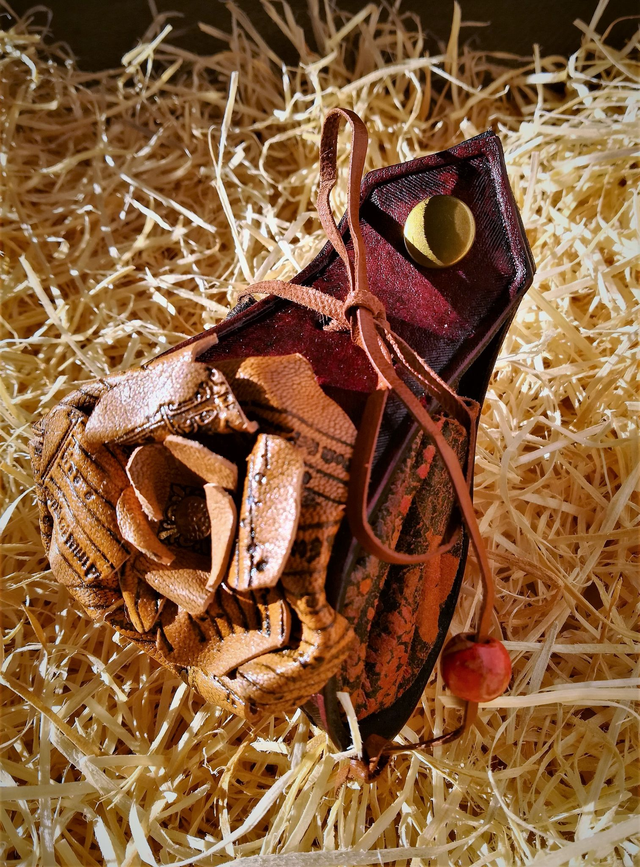 Bourse médiévale "Rose musicale"