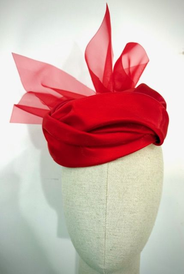 Scarlet satin/raspberry silk pillbox
