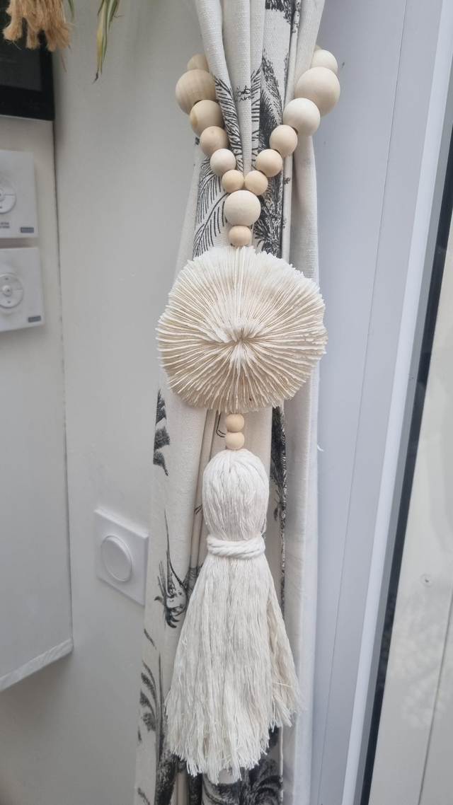 Embrasse corail pompon beige