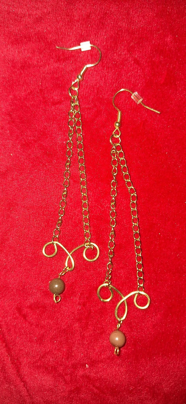 Mystic fables earrings in gold with Picasso stone, two earrings