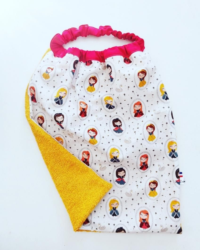 Bavoir serviette mini princesse