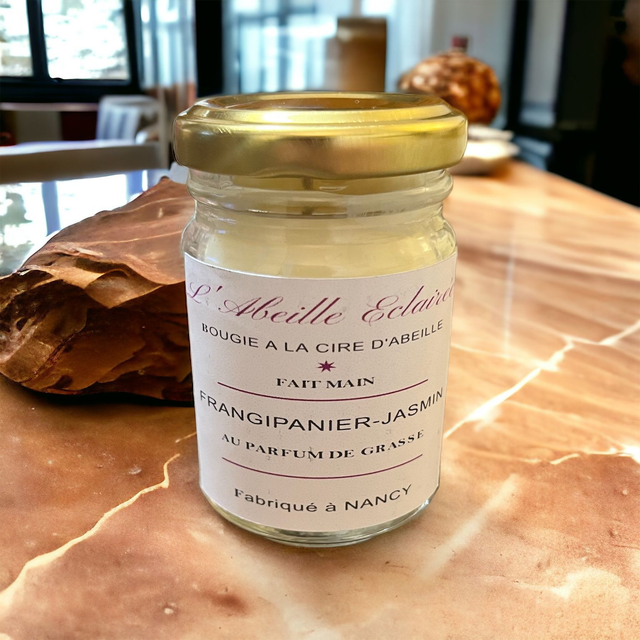 Bougie parfumée à la cire d&#039;abeille -  Parfum Frangipanier Jasmin
