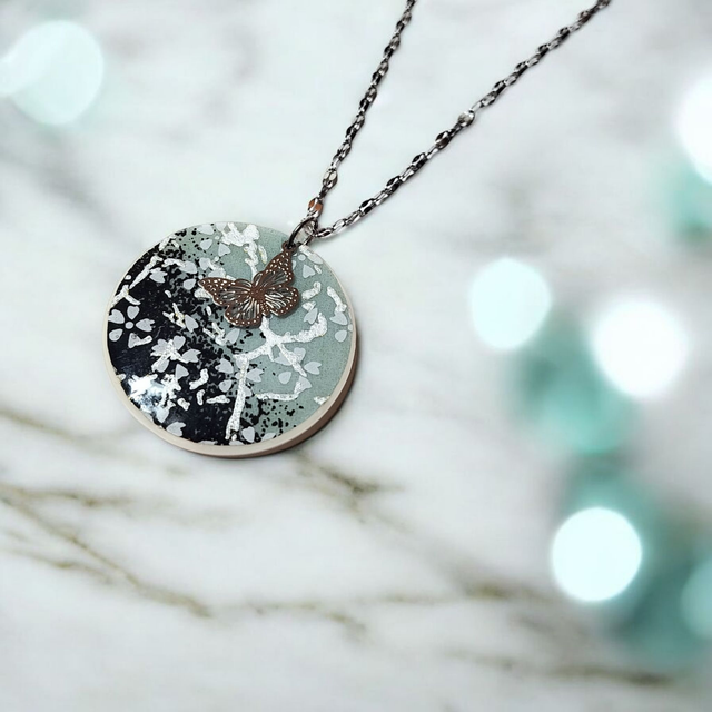 Collier acier inoxydable motifs japonais noir et gris