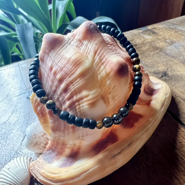 Bracelet en perles de coco et pierres gemmes 