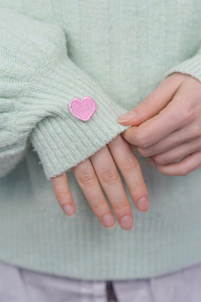 Pin's brodé CŒUR
