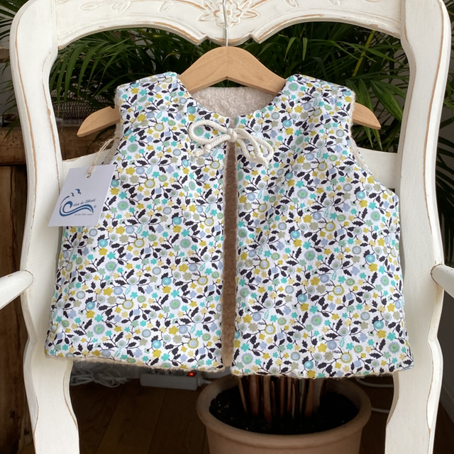 Le Petit Berger 🌿 – Gilet enfant réversible 3 ans