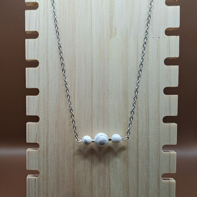 Collier 3 perles Howlite blanche